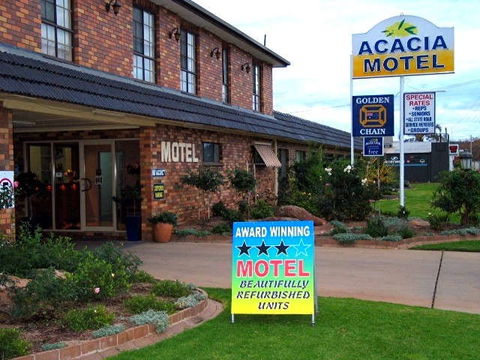 Acacia Motel - Holiday Sunshine Coast 0