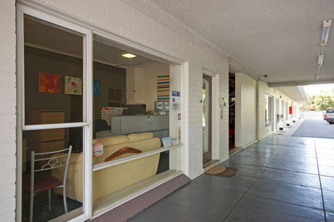 Adelaide City Fringe Serviced Apartments & Motel - Sunshine Coast Tourism 1