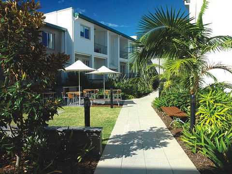 Adina Apartment Hotel Chippendale - Holiday Sunshine Coast 1