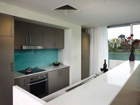 Adina Apartment Hotel Perth - Holiday Sunshine Coast 3
