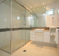 Akama Resort - Holiday Sunshine Coast