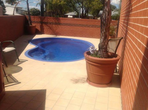 Akuna Motor Inn - Sunshine Coast Tourism 2