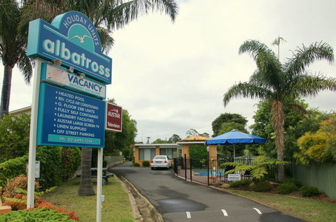 Albatross Holiday Units - Sunshine Coast Tourism 3