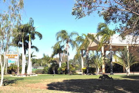 Albert Park Motor Inn - Holiday Sunshine Coast 2