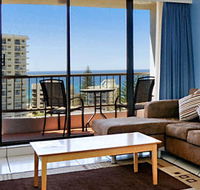 Alexander Holiday Apartments - Holiday Sunshine Coast