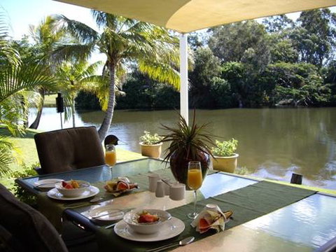 Alexander Lakeside Bed & Breakfast - Sunshine Coast Tourism 0