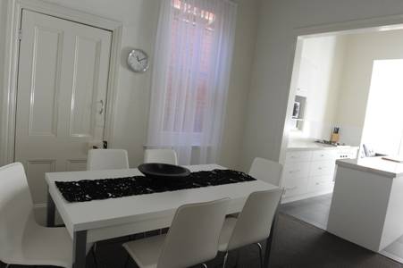 Alexandra Place - Sunshine Coast Tourism 2