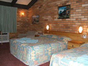 All Travellers Motor Inn - Holiday Sunshine Coast 0