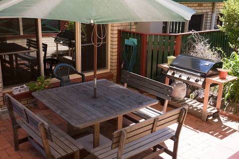 Alluna Motel - Holiday Sunshine Coast 2