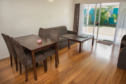 Aloha Apartments - Holiday Sunshine Coast 2