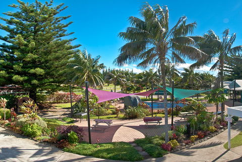 Aloha Apartments - Holiday Sunshine Coast 1