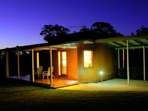 Alpine Lodges  - Sunshine Coast Tourism 3