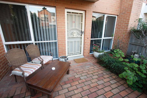 Amawind Apartments - Sunshine Coast Tourism 1