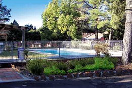 Amber Court Coonabarabran - Holiday Sunshine Coast 3
