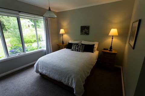 Amelina Cottages - Holiday Sunshine Coast 3