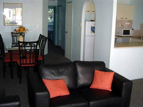 Anchor Down Apartments - Sunshine Coast Tourism 1