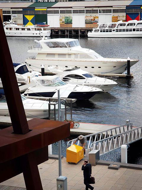 Apartments@Docklands - Holiday Sunshine Coast 4