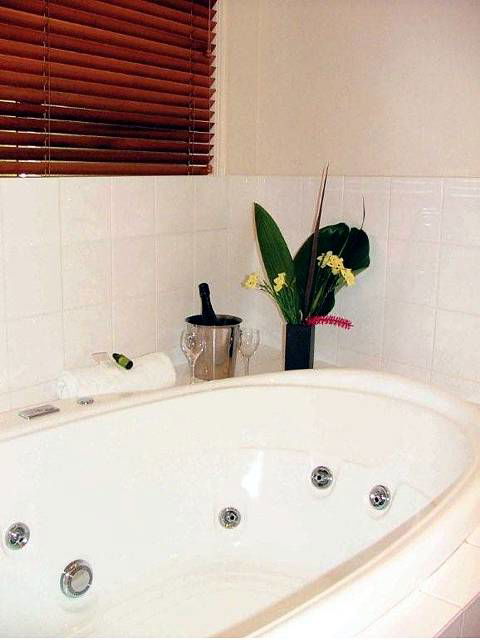 Arabella Garden Inn Motel - Holiday Sunshine Coast 2
