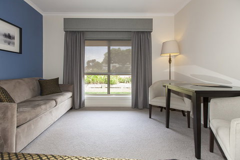 Ararat Motor Inn - Sunshine Coast Tourism 4