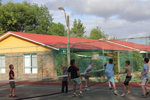 Armidale Tourist Park - Holiday Sunshine Coast 1