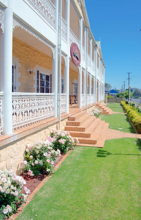 Ashby House Motor Inn - Holiday Sunshine Coast 1