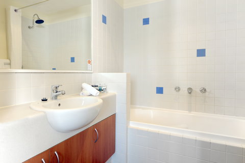 Assured Ascot Quays Apartment Hotel - Sunshine Coast Tourism 4