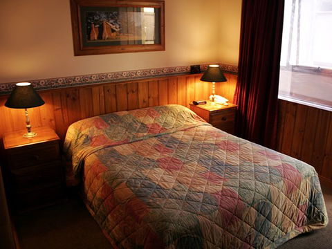 Astor Motor Inn - Holiday Sunshine Coast 0