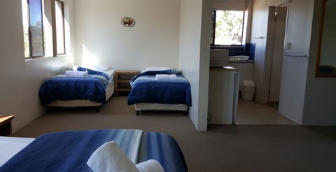A'Montego Mermaid Beach Motel - Holiday Sunshine Coast 1