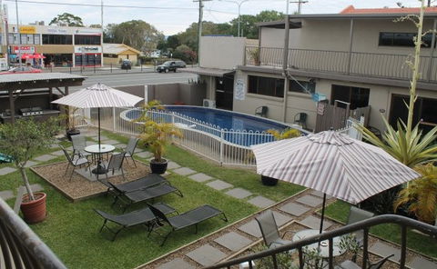 A'Montego Mermaid Beach Motel - Holiday Sunshine Coast 3