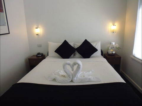 Apartments Of South Yarra - Holiday Sunshine Coast 3