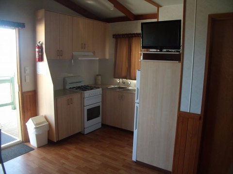 Elliston Waterloo Bay Tourist Park - Sunshine Coast Tourism 6