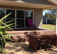 Acacias Holiday House - Sunshine Coast Tourism