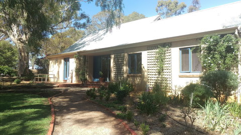 Riverside Farm - Sunshine Coast Tourism 0