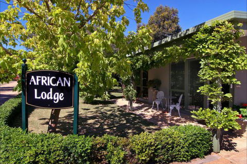Weeroona Retreat B&B - Holiday Sunshine Coast 1