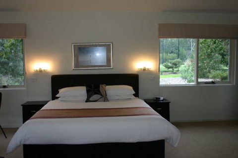 Arusha B&B Retreat - Holiday Sunshine Coast 1