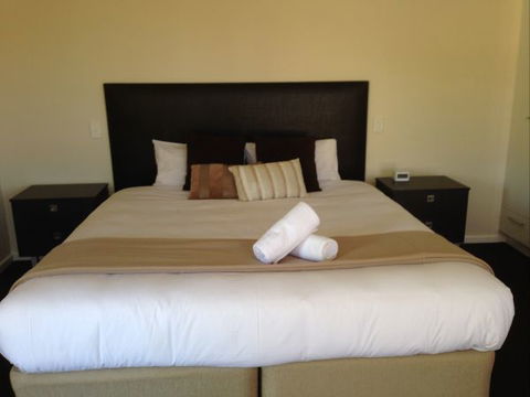 City Centre Motel - Sunshine Coast Tourism 1