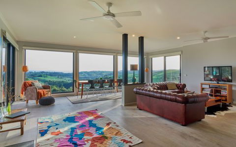 Halcyon Cottage Retreat - Self Contained Accommodation - Holiday Sunshine Coast 1