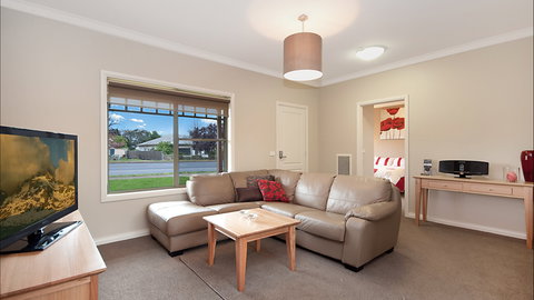 Hamilton Accommodation - Sunshine Coast Tourism 10