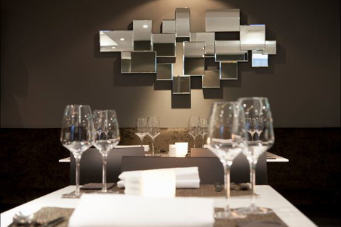 Quay West Suites Sydney - Sunshine Coast Tourism 4