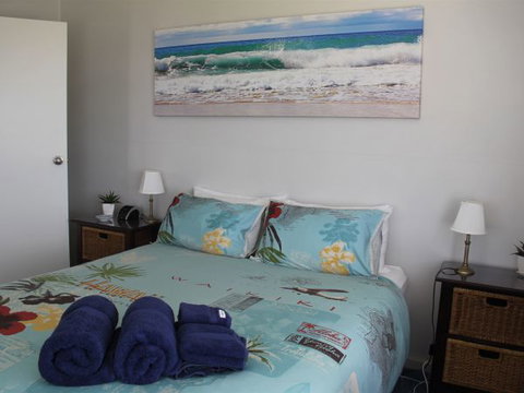 Scamander Beach Shack - Sunshine Coast Tourism 1