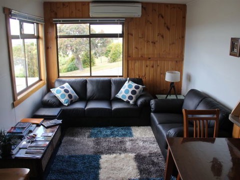 Scamander Beach Shack - Sunshine Coast Tourism 2