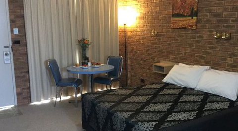 Settlement Motor Inn - Sunshine Coast Tourism 0