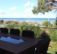 Under The Gum - Sunshine Coast Tourism