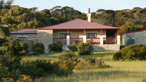 Engineers Lodge - Sunshine Coast Tourism 3