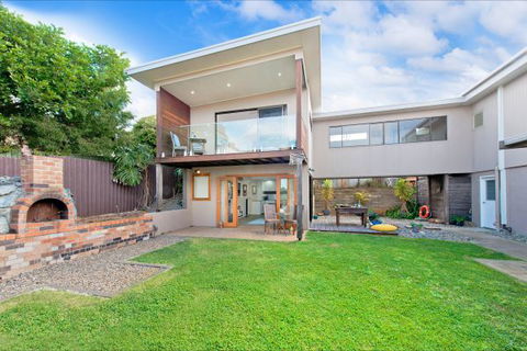 Akama Vista - Couple's Retreat - Holiday Sunshine Coast 0