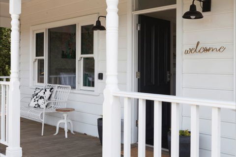 Alchemy House Hepburn - Holiday Sunshine Coast 6