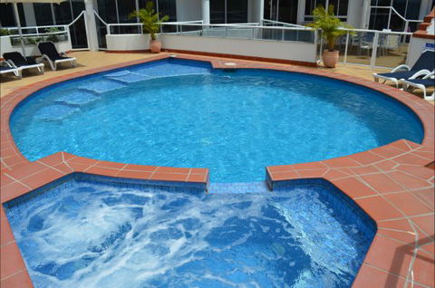 Aquarius Resort - Holiday Sunshine Coast 3
