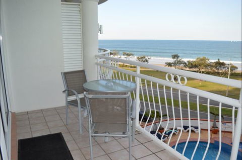 Aquarius Resort - Holiday Sunshine Coast 7
