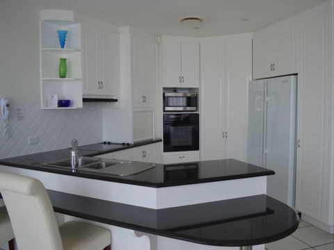 Aquarius Resort - Holiday Sunshine Coast 8