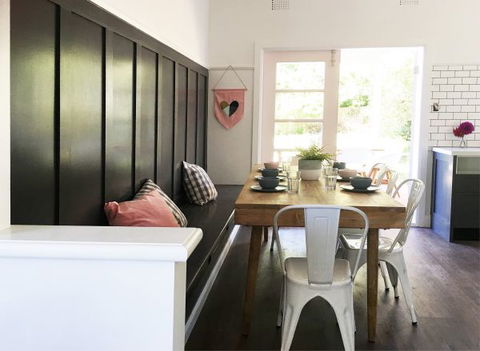 Audrey's Nowra - Holiday Sunshine Coast 1